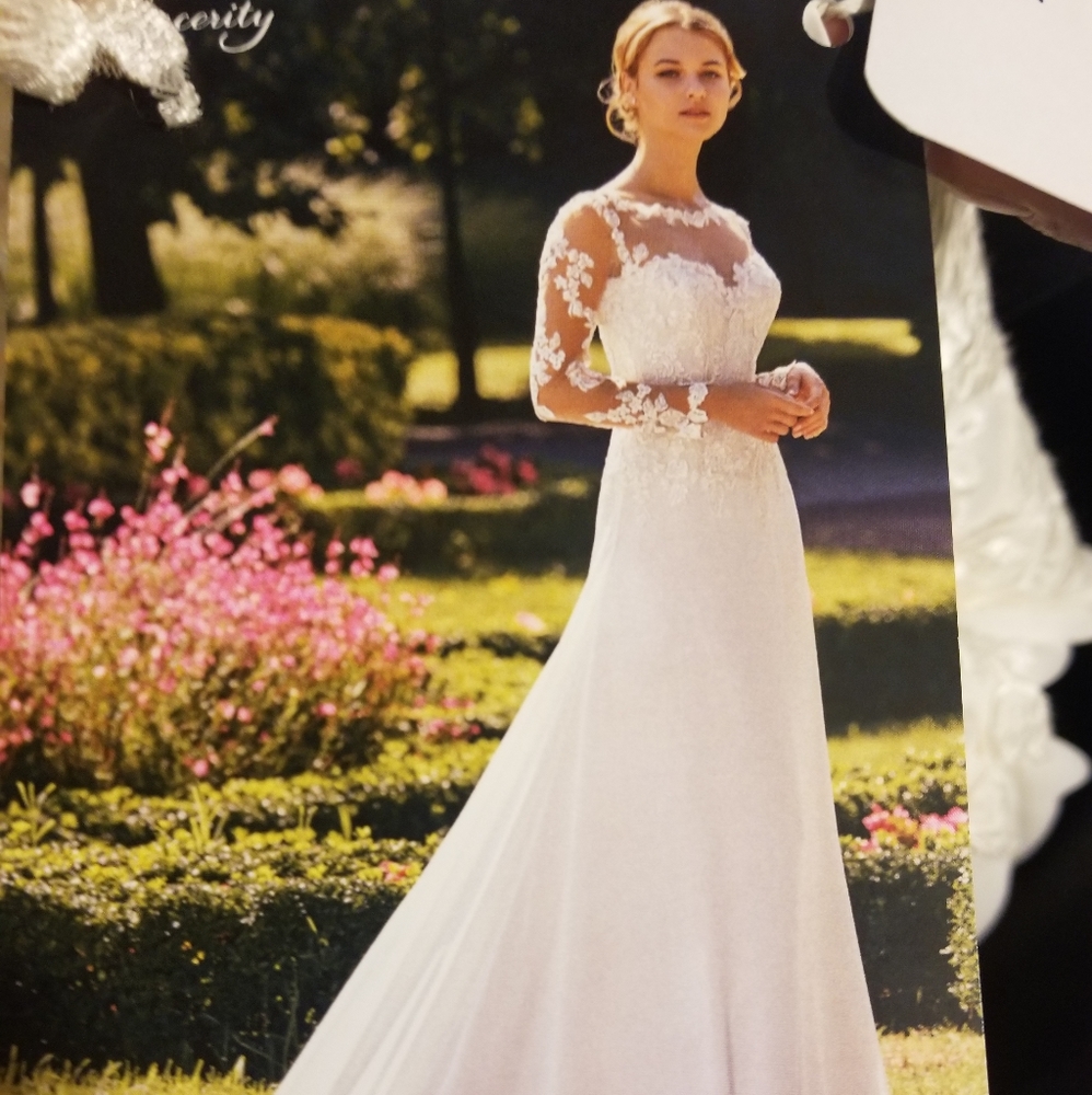 Wedding Dress Chiffon Ivory Simple Sleeves size 8